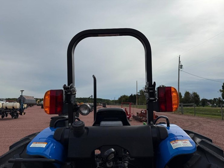 new-holland-tn60a-image-28