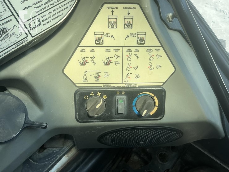 2019-bobcat-t550-image-15