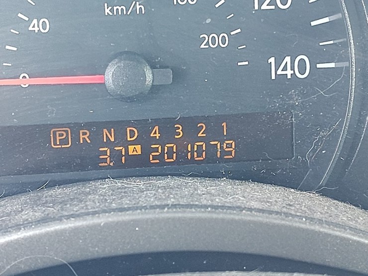 2004-nissan-titan-image-11