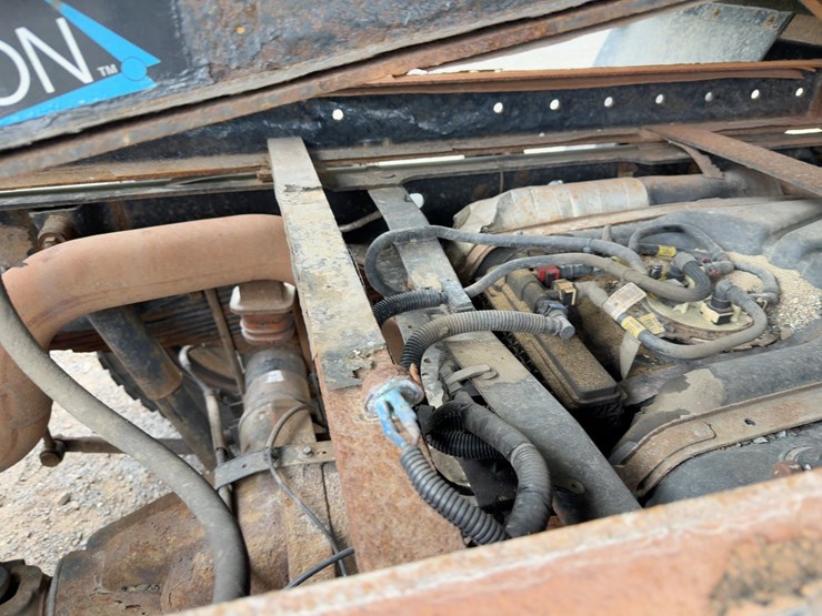 2018-ford-f550-xl-image-15