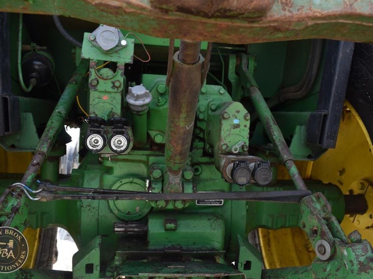 john-deere-4240-image-20