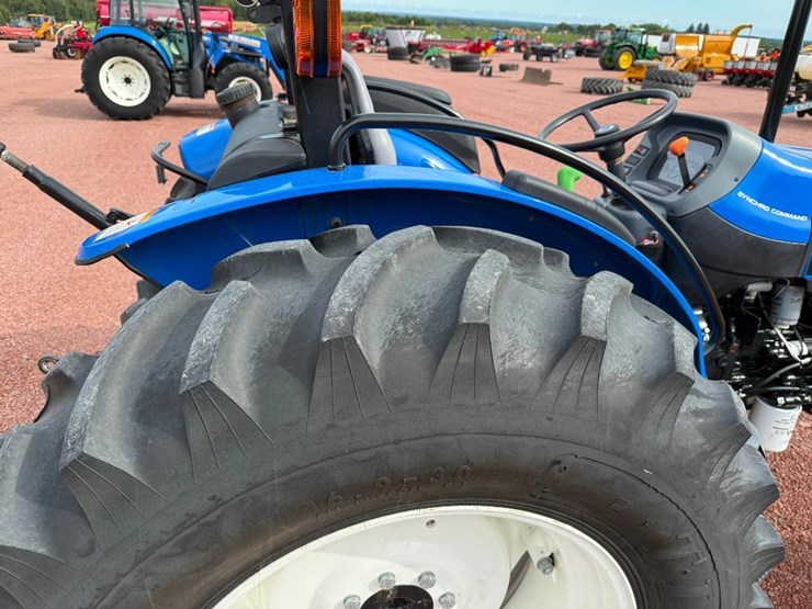 new-holland-tn60a-image-12