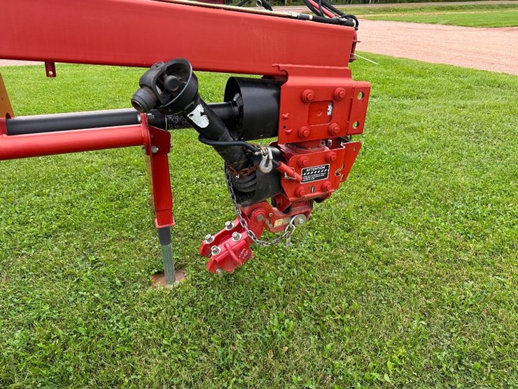2013-new-holland-h7460-image-15