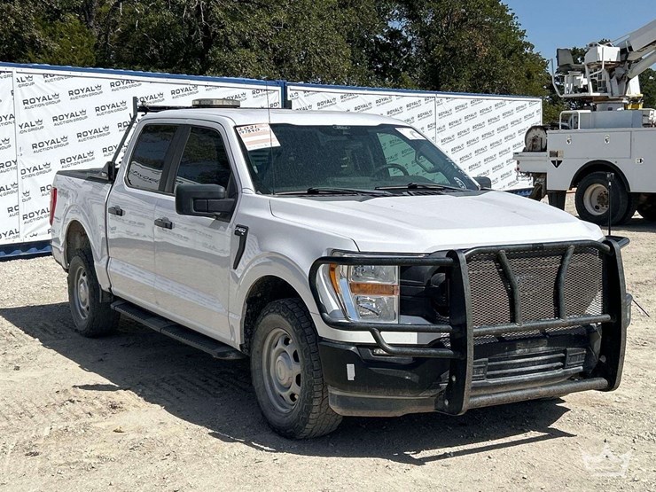 2021-ford-f150-image-4