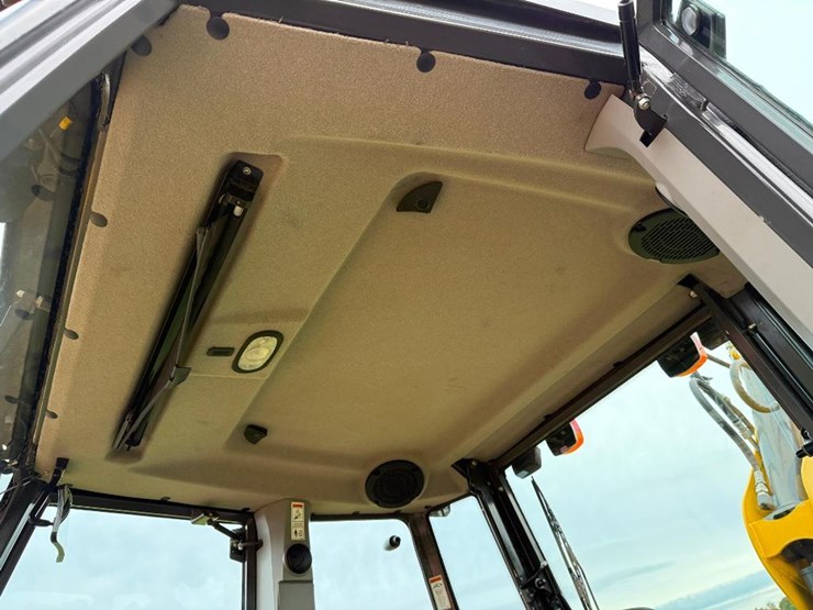 new-holland-b75d-image-46