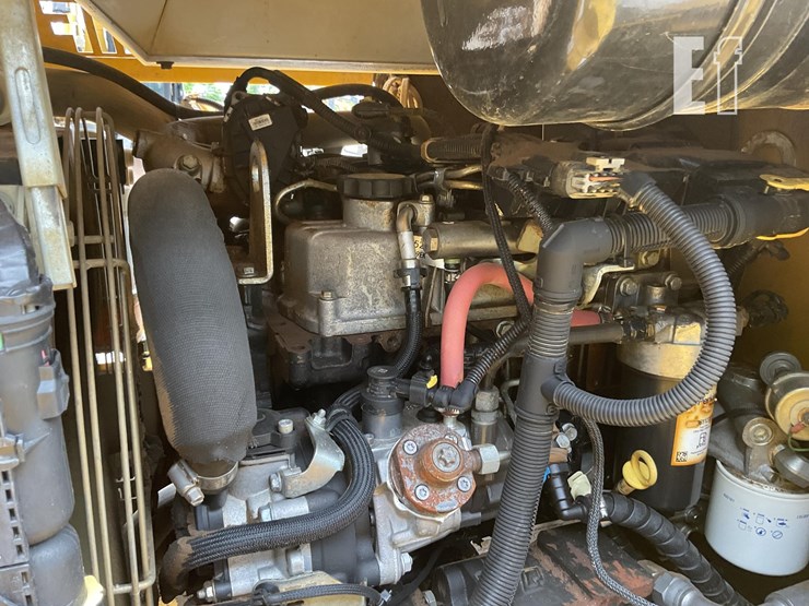 2019-load-lifter-2214-5e-image-14