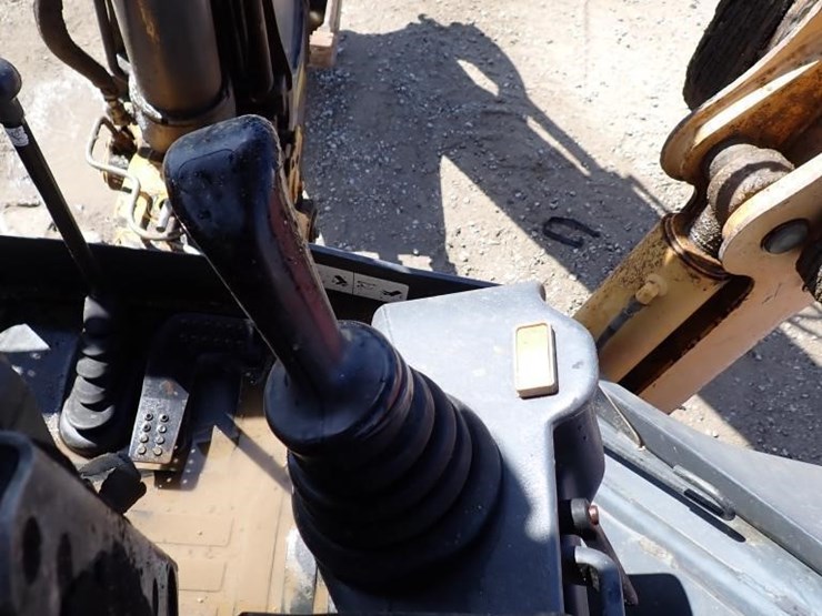 2012-deere-310sj-image-25