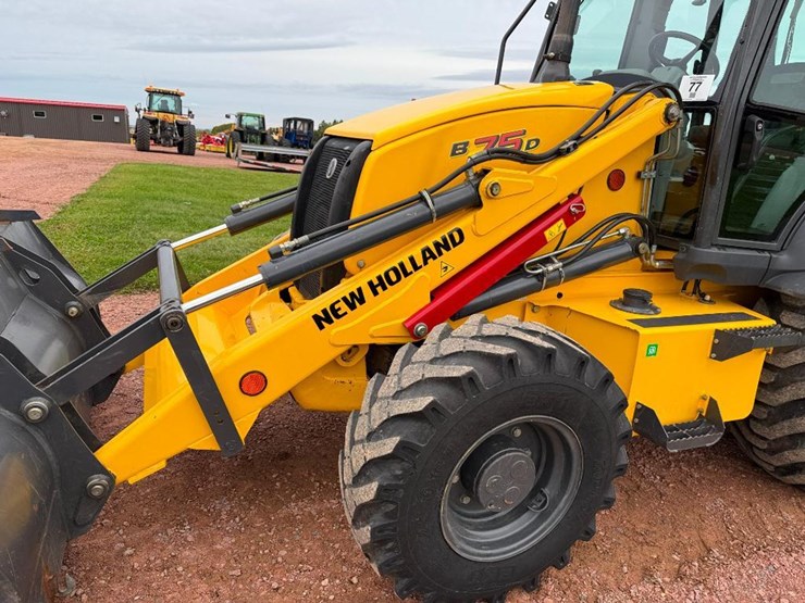 new-holland-b75d-image-23