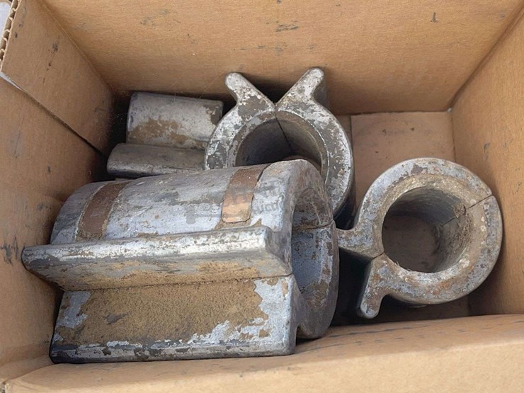 group-of-misc.-tractor-parts-image-5