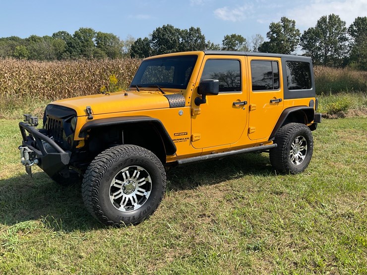 2012-jeep-wrangler-image-1