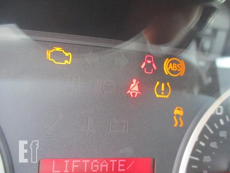 2010-ford-explorer-xlt-image-14