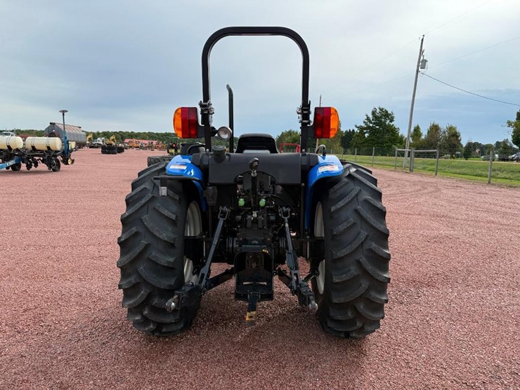 new-holland-tn60a-image-5