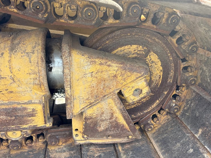 caterpillar-d5m-lgp-image-61
