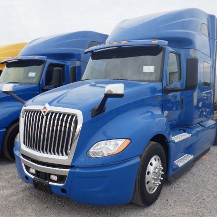 2020 INTERNATIONAL LT