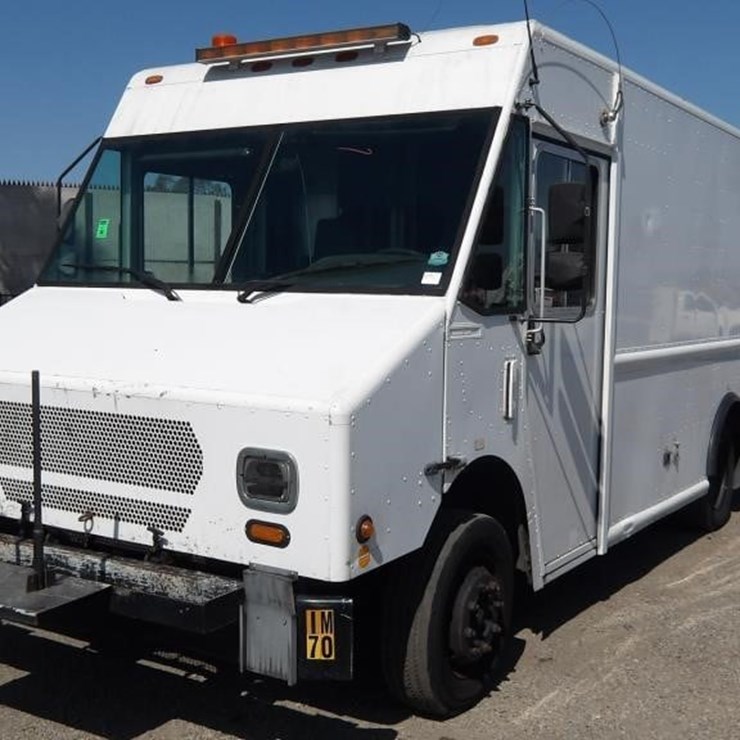 2008 WORKHORSE W62