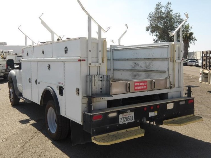 2011-ford-f550-image-4