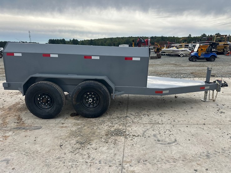 #5598-•-unused-x-star-990-gallon-fuel-trailer-image-6