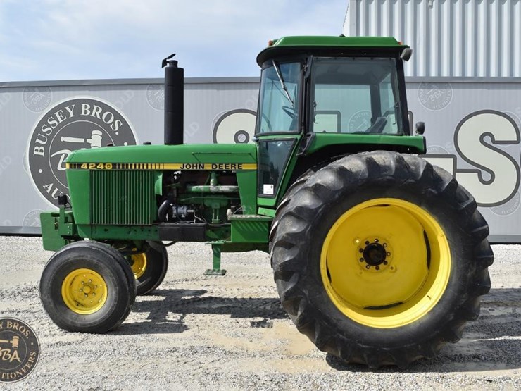 john-deere-4240-image-5