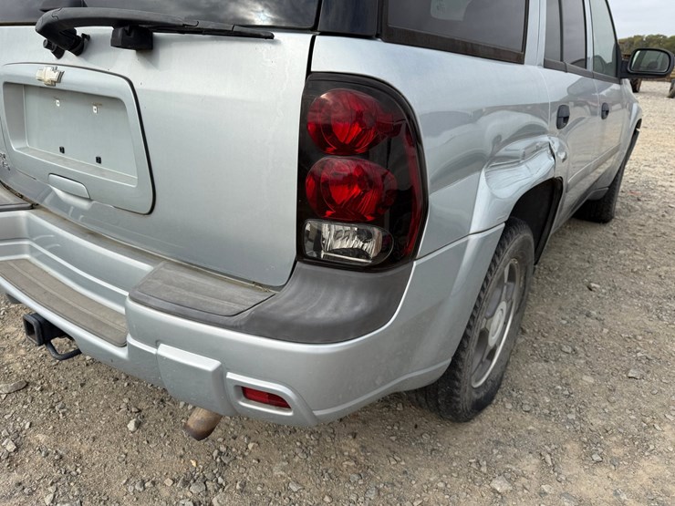2007-chevrolet-trailblazer-image-12