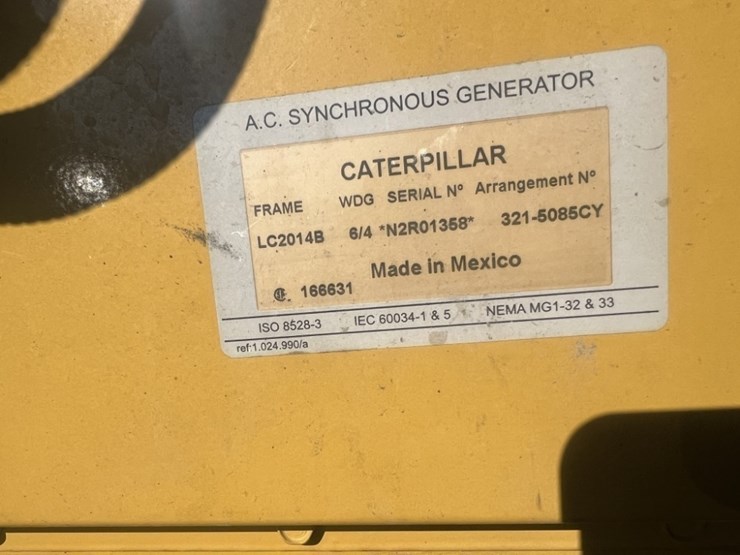 2011-caterpillar-xq30-image-13