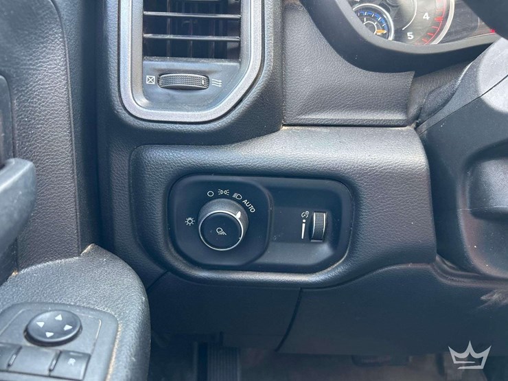2022-dodge-2500-image-16
