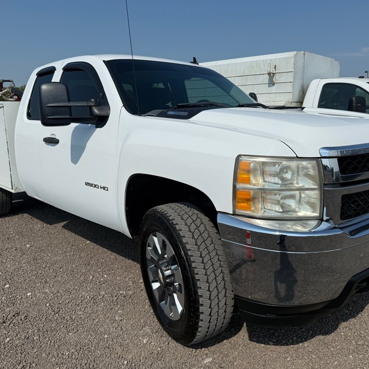 2011 CHEVROLET 2500