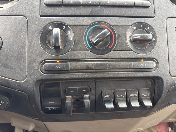 2008-ford-f550-image-45