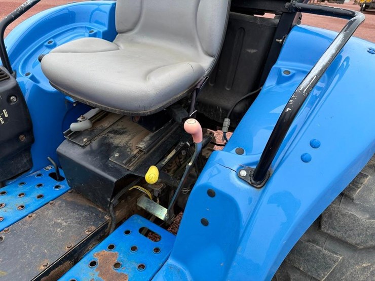 2008-new-holland-250tl-image-31