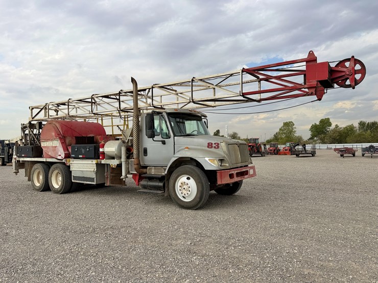 2007-international-workstar-7400-image-2