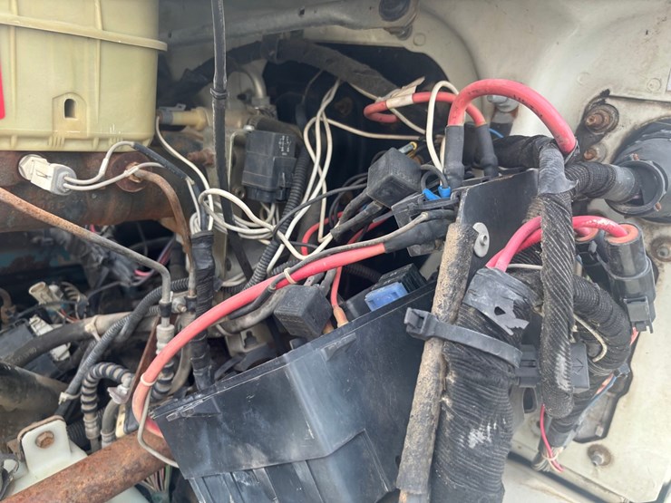 2002-international-durastar-4300-image-37