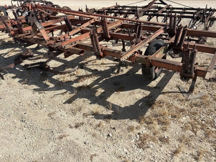 l2---3pt-oliver-chisel-plow-image-3