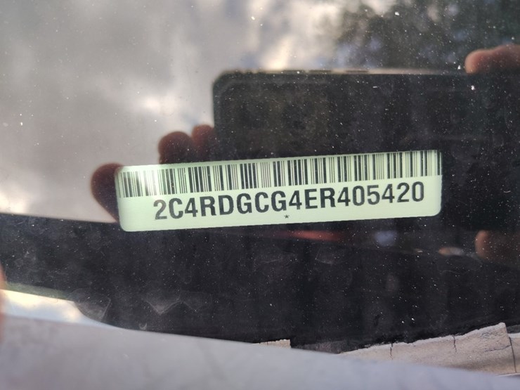 2014-dodge-grand-caravan-image-8