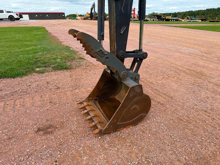 deere-85g-image-30