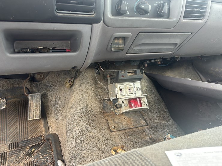 1998-ford-f350-image-24
