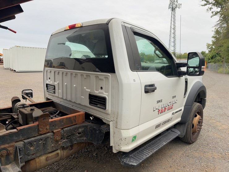 2018-ford-f550-xl-image-16