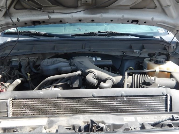 2016-ford-f550-image-9