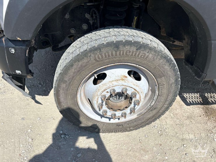2021-ford-f450-image-33