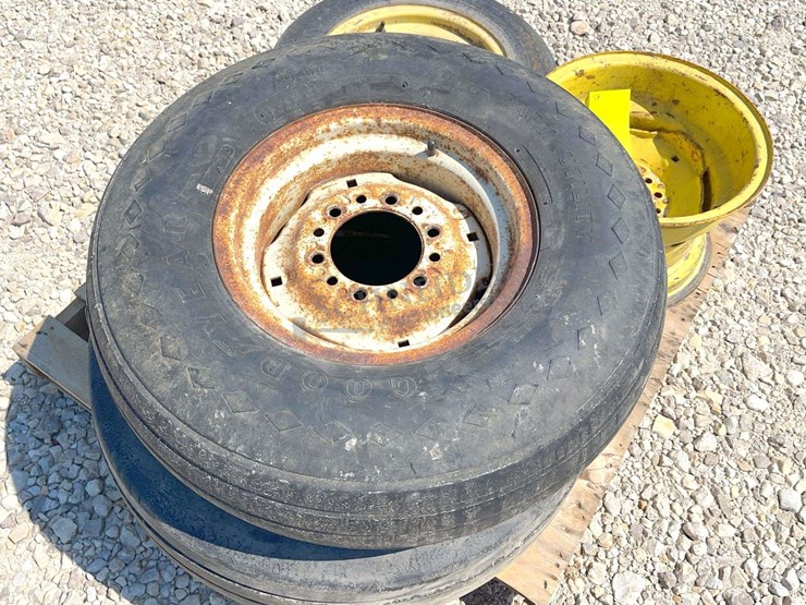 group-of-misc.-implement-wheels-&-tires-image-5