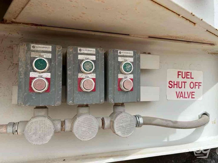 2019-safe-arm-pilot-thomas-logistics-t/a-dual-fuel-wall-fuel-station-image-13