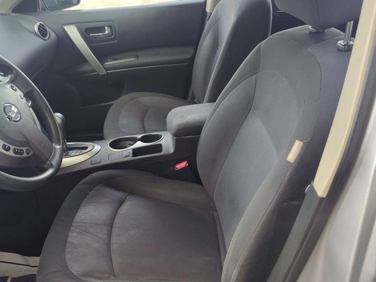 2015-nissan-rogue-image-5