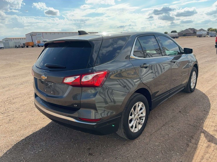 2019-chevrolet-equinox-lt-image-3