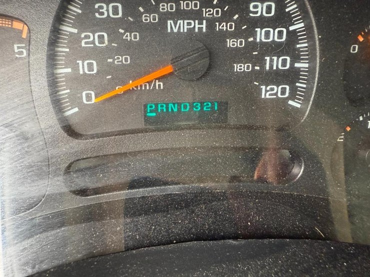 2005-chevrolet-2500hd-image-39