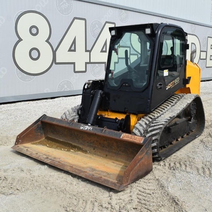 2016 JCB 300T
