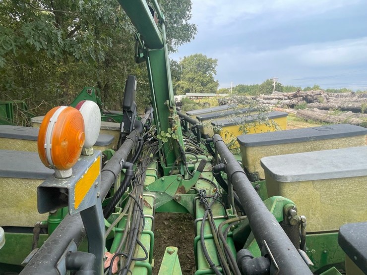 john-deere-1760-image-20
