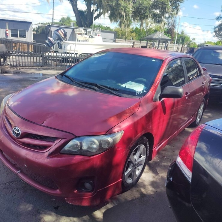 2013 Toyota Corolla RUNS/MOVES L