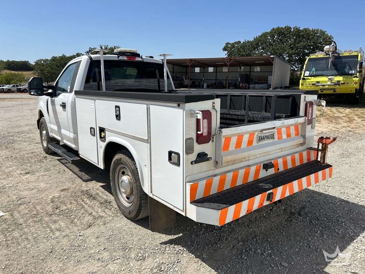 2020-ford-f250-image-2