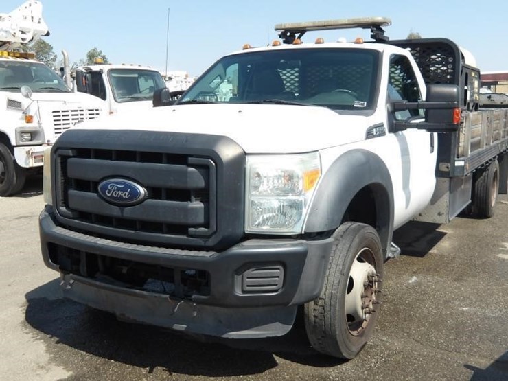 2016-ford-f550-image-1