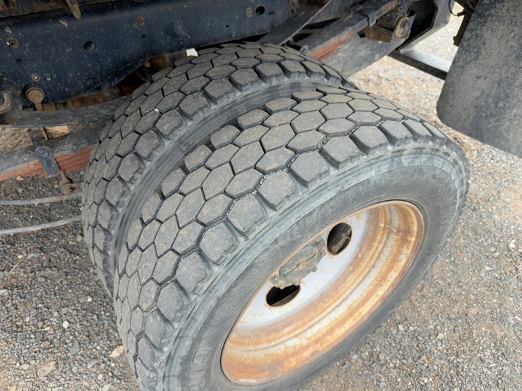 2018-ford-f550-xl-image-10