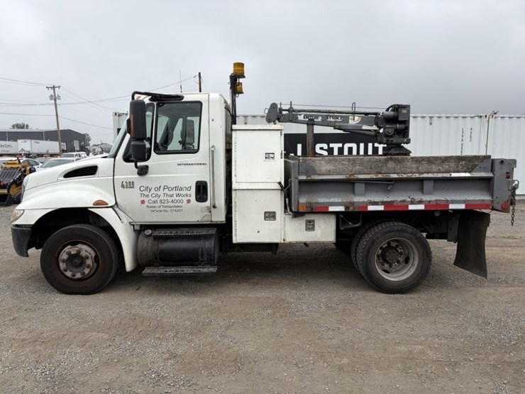 2007-international-durastar-4300-image-8