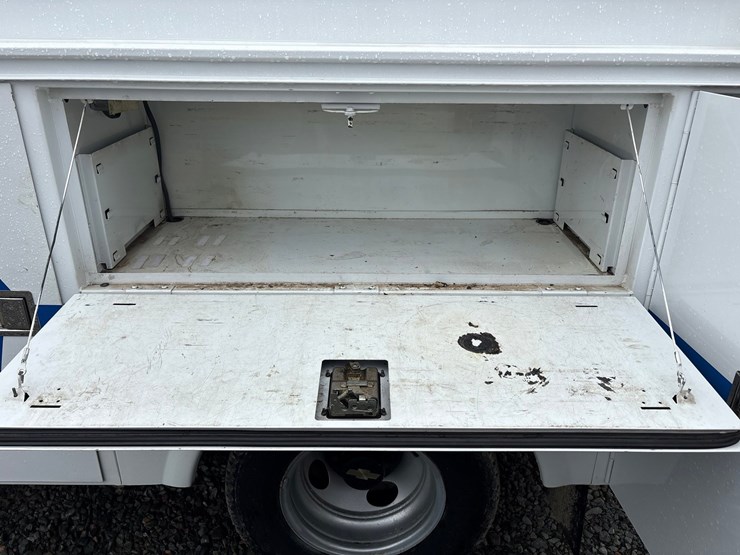 1997-chevrolet-3500-image-35
